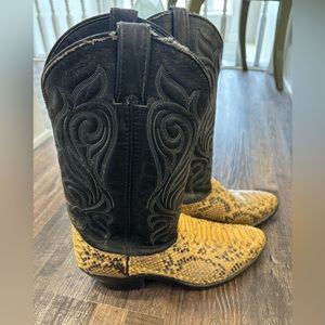 Men’s Laredo boots
